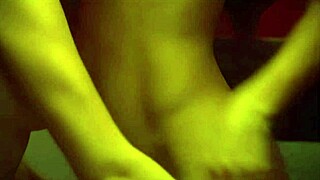 Jana Cova ja Teanna Kai naimivat sängyssä