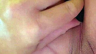 an amateur gets sodomized with an anal plug.