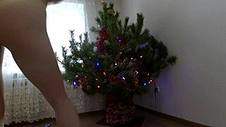 Bitch dancing around Christmas tree 🎄