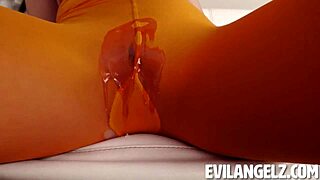 Ever tried a wild fuck in pantyhose with Venus Valencia?