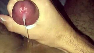 quick cumshot on masturbation