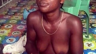 Crazybitch twerks naked before banging her big dildo in ass and pussy! 😜