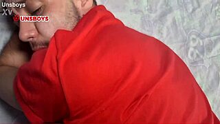 This guy reveals his secret in bareback blowbang action