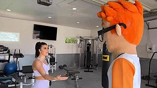 Sweaty Squats And Deep Thrusts My Personal Training With Gal Ritchie On Porndudecasting