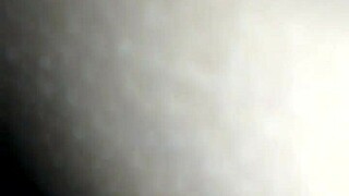 Scopando la cicciottella con culo grosso