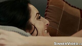 Drilled pussy hard with hands!