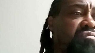 wake up with yo old-school patna cubby so luvily