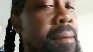 wake up with yo old-school patna cubby so luvily