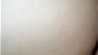 wanna try condomless banging with my college roommate while i offer my ass?