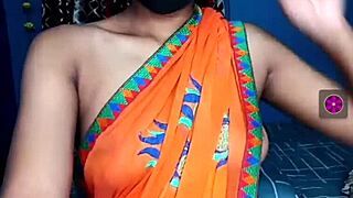 indian girl performs live sex video