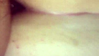 बीवी भिगी हुई चूत के साथ जागी, डॉगीस्टाइल के लिए तैयार