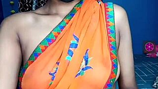 indian girl performs live sex video