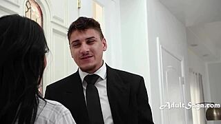 Kiki Daire Is Feeling Like Working Out!