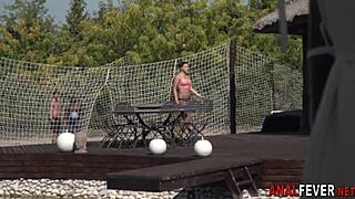 fan, hennes röv knullas av bbc ute med sperma i munnen 🔥