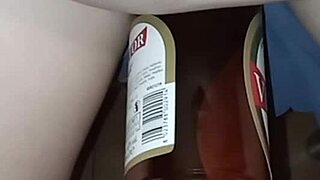 gretala incinta è molto eccitata