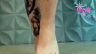 Hey, can you handle smelling panties for three goddesses?