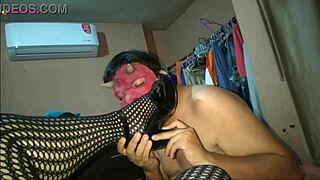 Enjoy fishnet foot fetish 😘