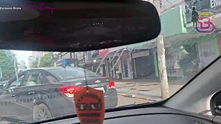 eu vi minha esposa de coleira com o negão dotado e ela deu pra todo mundo na balada