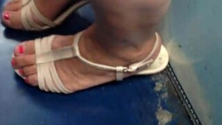 hey, check these mature feet in solo action