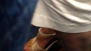 hey, check these mature feet in solo action