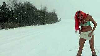 Small Waist Teen With Piercing And Hairless Pussy Reaches Orgasm While Cooling Down With Exhibitionist Legs And Tits