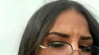 yo, watch medusa work that big dildo on herself!