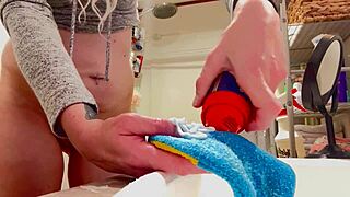 Nikki Lixxx, I'm Watching You Shave That Pussy and Finger Yourself in POV