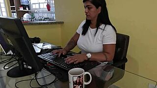 Nicoly Mattos Gives Anal on Reception Sofa After Sucking Boss