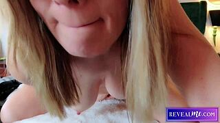 Sexy Milf Oily Pussy Play