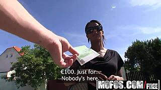 Intense Public Gym Pickup with Isabella Christyn