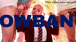 Ellie Shou teases with wet cunt 😏