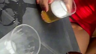 Exibida No Bar Com Um Homem Casado