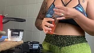 Casada Records Cooking Videos To Flash Swollen Pussy
