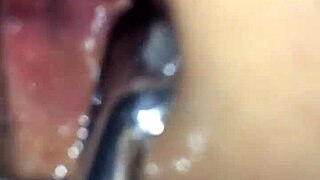 Shemale Uses Speculum Anal