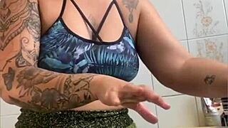 Casada Records Cooking Videos To Flash Swollen Pussy