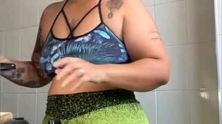 Casada Records Cooking Videos To Flash Swollen Pussy