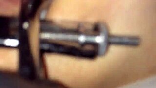 Shemale Uses Speculum Anal