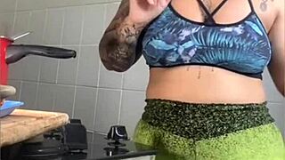 Casada Records Cooking Videos To Flash Swollen Pussy