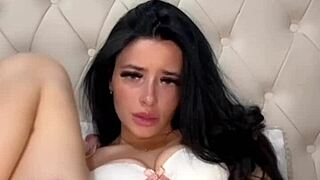 Amateur slut solo masturbation