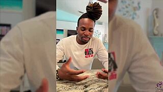 Double d delight in extended preview action