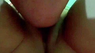 Neighbor's wife enjoys pussy licking while husband works