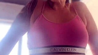 i went to the gym with an anal plug, now my ass is ready for cock