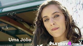 Beautiful Milf With Perfect Ass Posing!