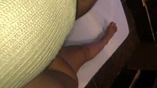 Esa Gordita Dominicana Le Encanta El Oral En Su Gran Clítoris!