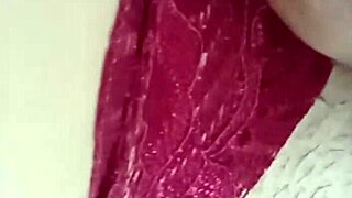 Vino Tinto Pongo a Mi Hembra a Gemir Bien Rico
