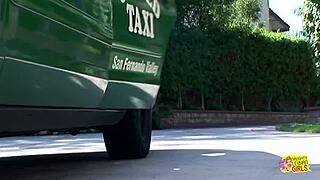 Women strapon fuck in dressing room