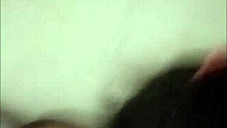 bokep indonesia cewenya bilang pacarnya lagi kerja jadi aman datang ke kos