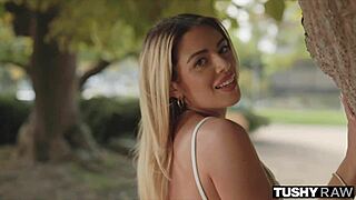 Tushyraw fit blonde milf loves stretching out her tight ass 😍