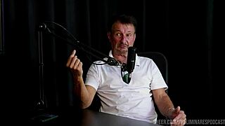 carlos urach dominates bia hot and pri melancia with toys in podcast interview