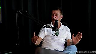 Carlos Urach dominira Bia Hot in Pri Melancia z igračkami v podcastu